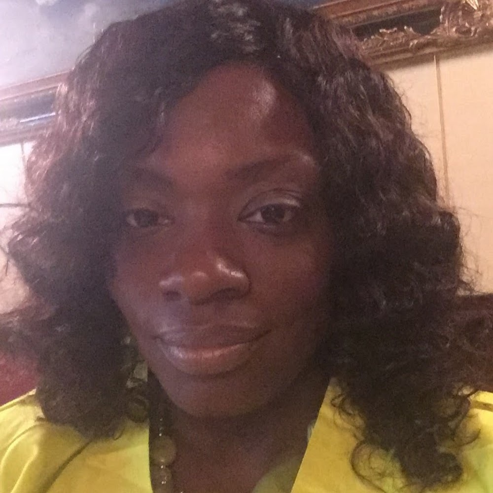 Meet your Posher, Tia